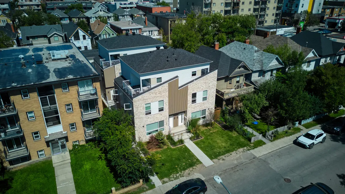 20 Ave SW, photo 2