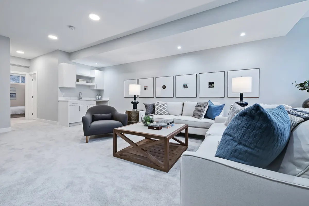 22 Ave NE, photo 6