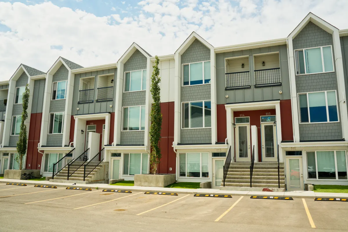 84 Ave NE, photo 4